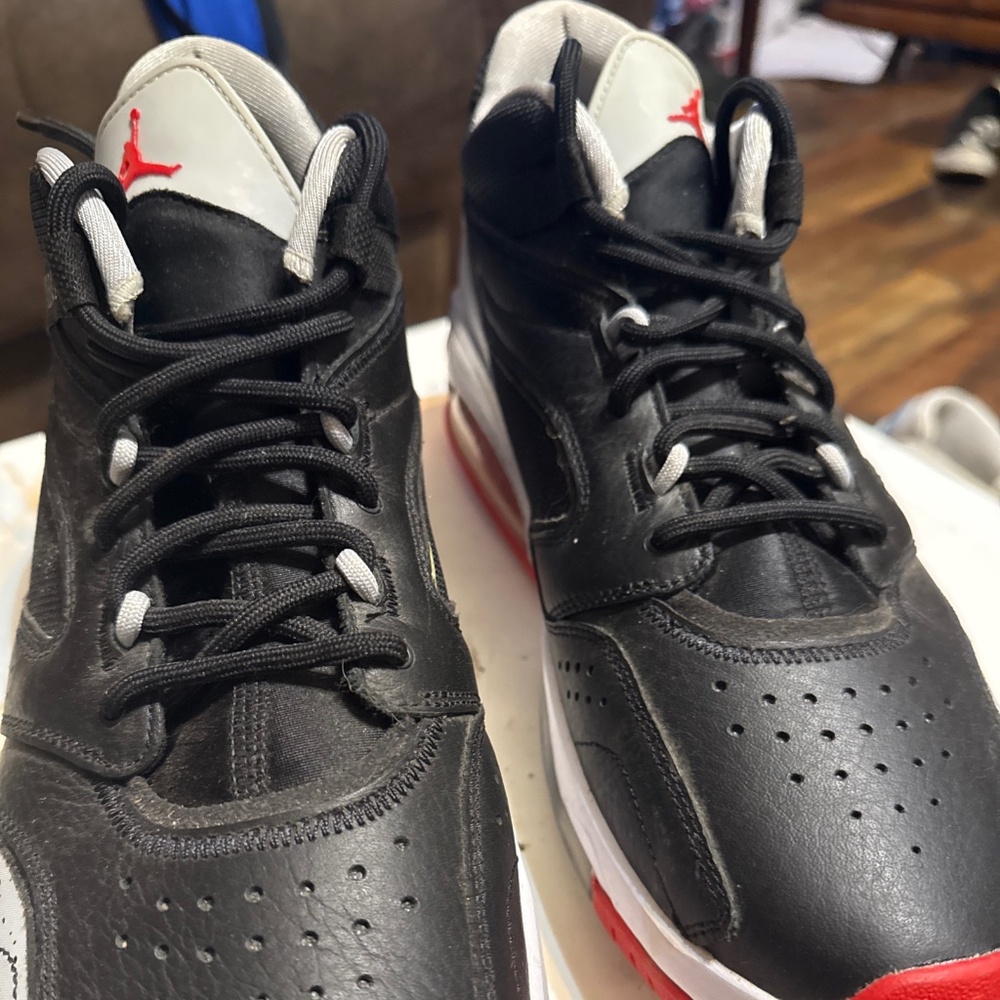 Nike jordans